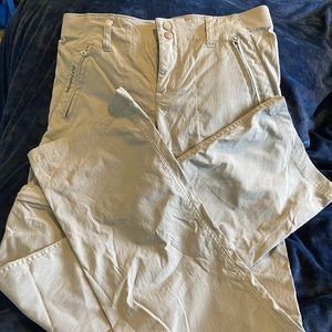 Merrell Selectwick size 2 outdoor detachable pants